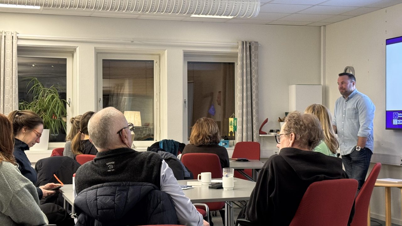 Möte med flera personer.