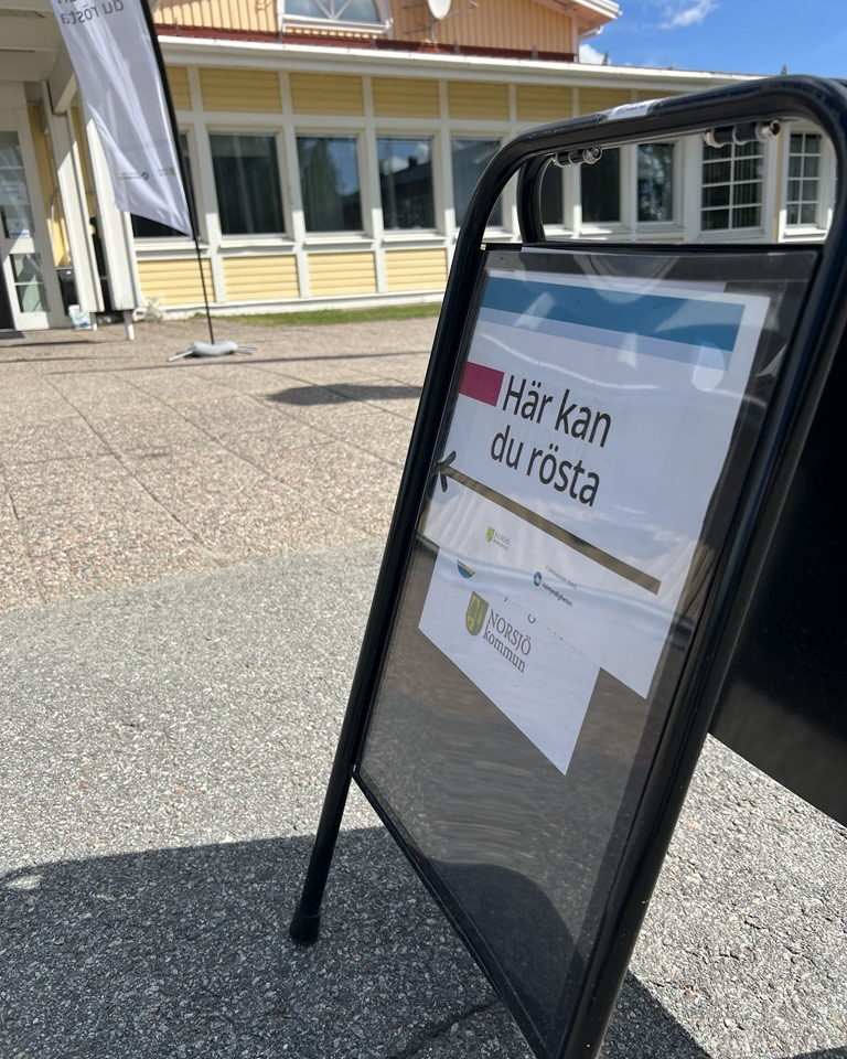 Skylt utanför medan.